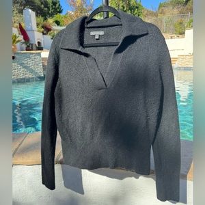 Black knit top Banana Republic  Large